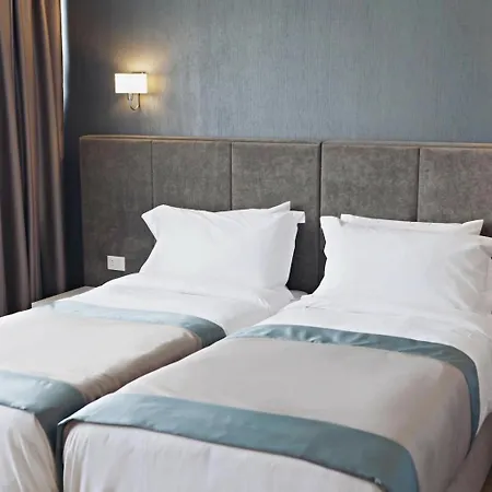 Szálloda Vh Eurostar Center 2 Congress & 4*