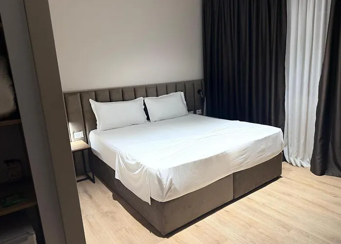 Vh Eurostar Center 2 Congress & 4*