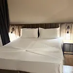 Vh Eurostar Center 2 Congress & 4* 地拉那