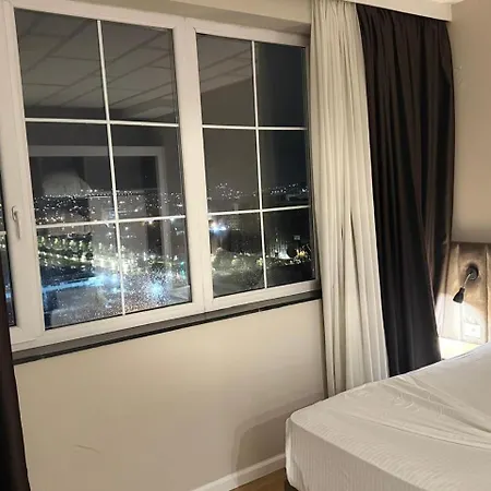 Vh Eurostar Center 2 Congress & Hotel 4*