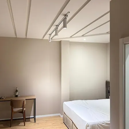 Vh Eurostar Center 2 Congress & 地拉那