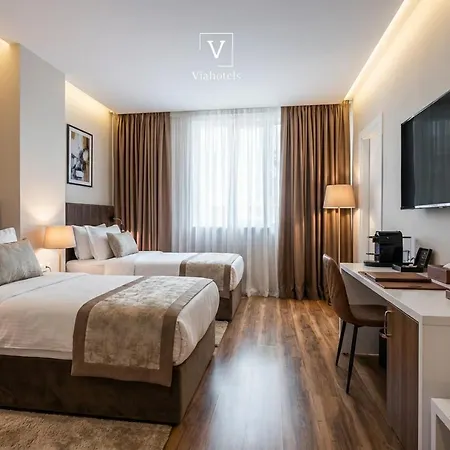 Vh Eurostar Center 2 Congress & 4* 地拉那