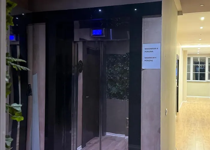 Vh Eurostar Center 2 Congress & ホテル ティラナ