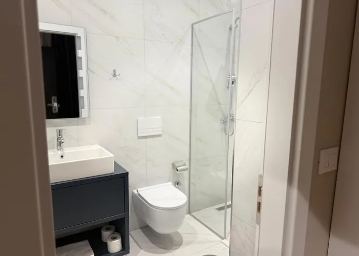 Vh Eurostar Center 2 Congress & Hotel 4*